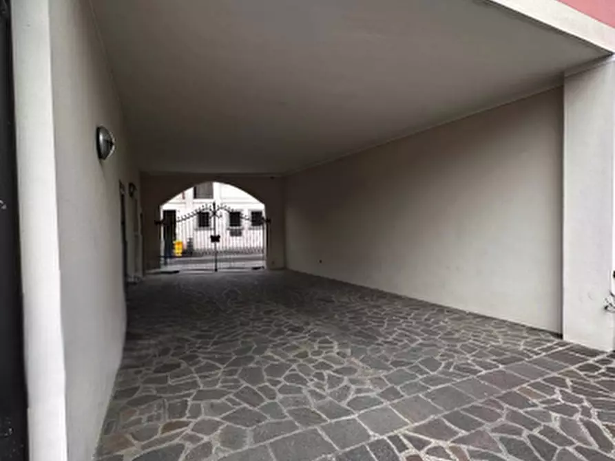 Immagine 17 di Appartamento in vendita  in Via San Gottardo a Trenzano