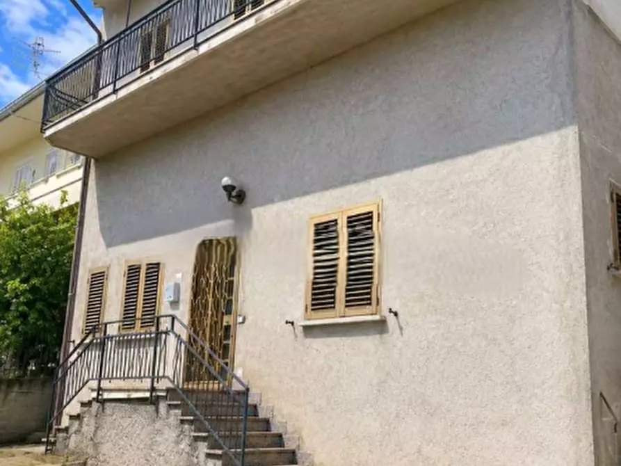 Immagine 5 di Appartamento in vendita  in Via Giovanni Bovio  a Paupisi