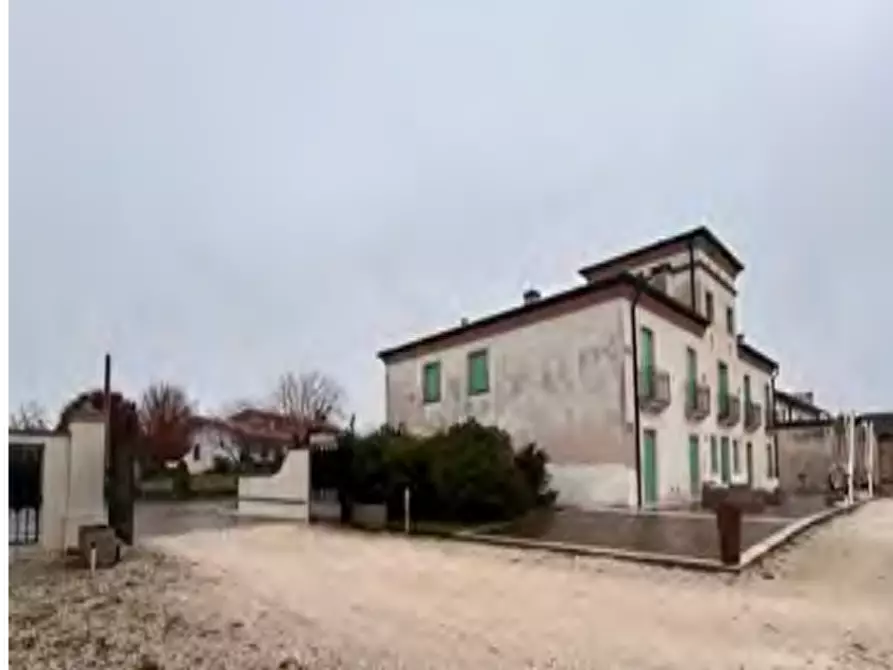 Immagine 4 di Stabile in vendita  in Via Crosare di Sotto a Pressana