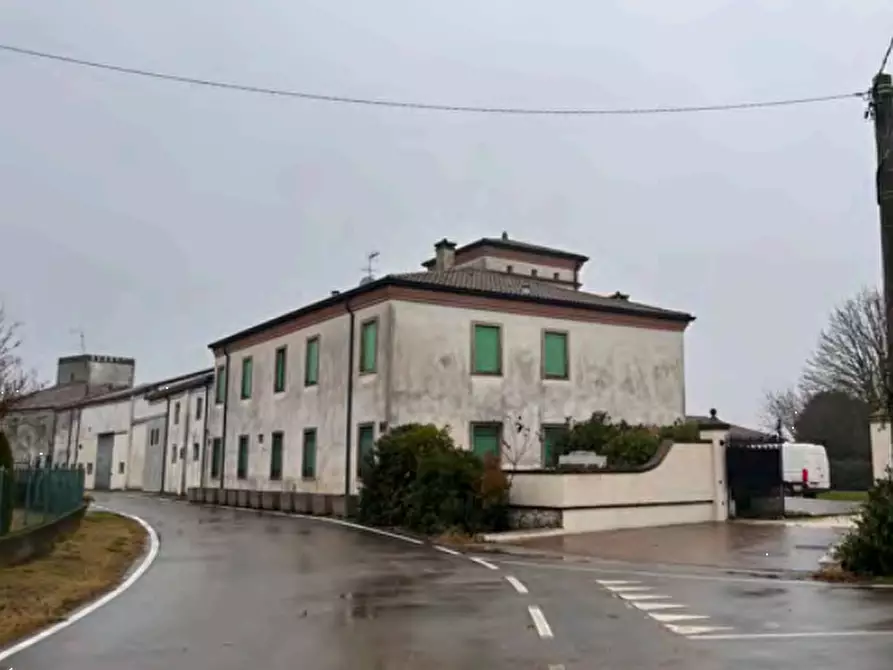Immagine 6 di Stabile in vendita  in Via Crosare di Sotto a Pressana