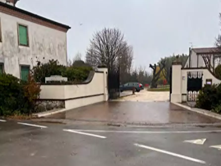Immagine 7 di Stabile in vendita  in Via Crosare di Sotto a Pressana