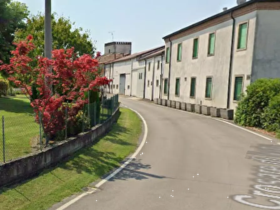 Immagine 10 di Stabile in vendita  in Via Crosare di Sotto a Pressana