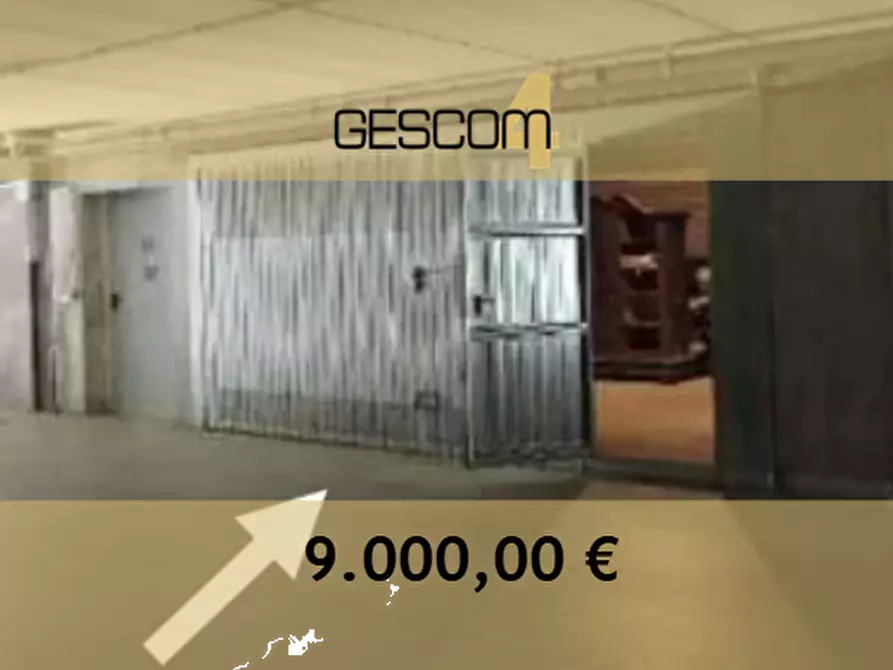 Immagine 1 di Garage in vendita  in Piazza A. De Gasperi a San Giovanni Lupatoto
