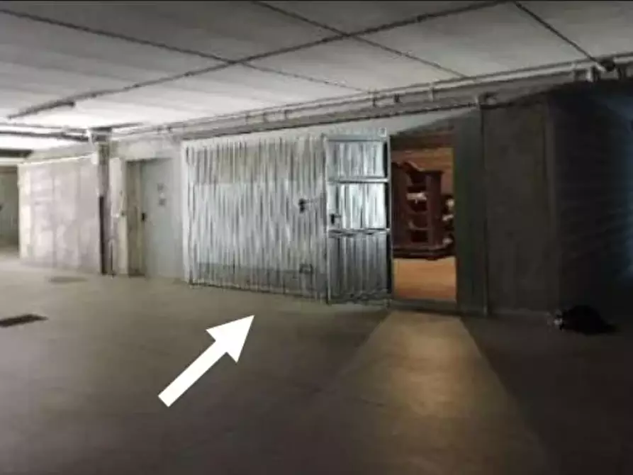 Immagine 4 di Garage in vendita  in Piazza A. De Gasperi a San Giovanni Lupatoto