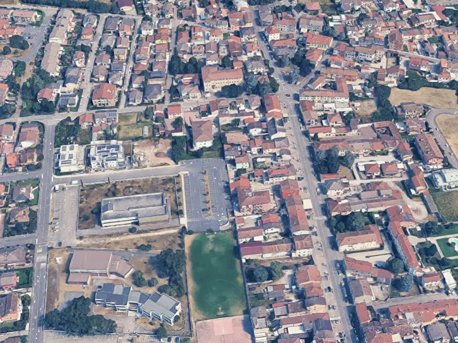 Immagine 9 di Garage in vendita  in Piazza A. De Gasperi a San Giovanni Lupatoto