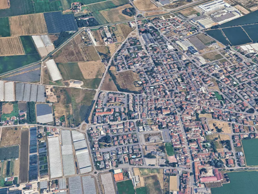 Immagine 12 di Garage in vendita  in Piazza A. De Gasperi a San Giovanni Lupatoto