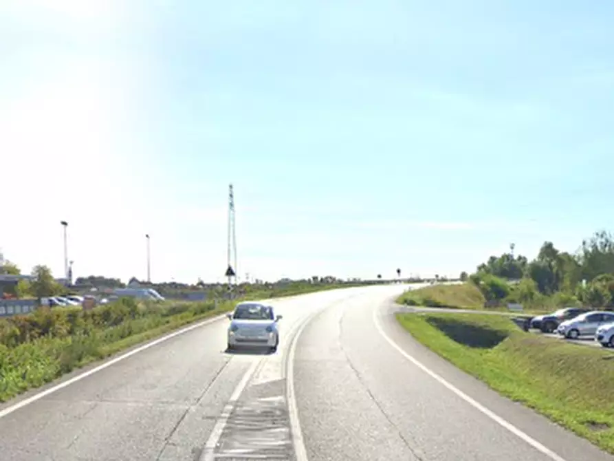 Immagine 14 di Capannone industriale in vendita  in viale Treviso a Portogruaro