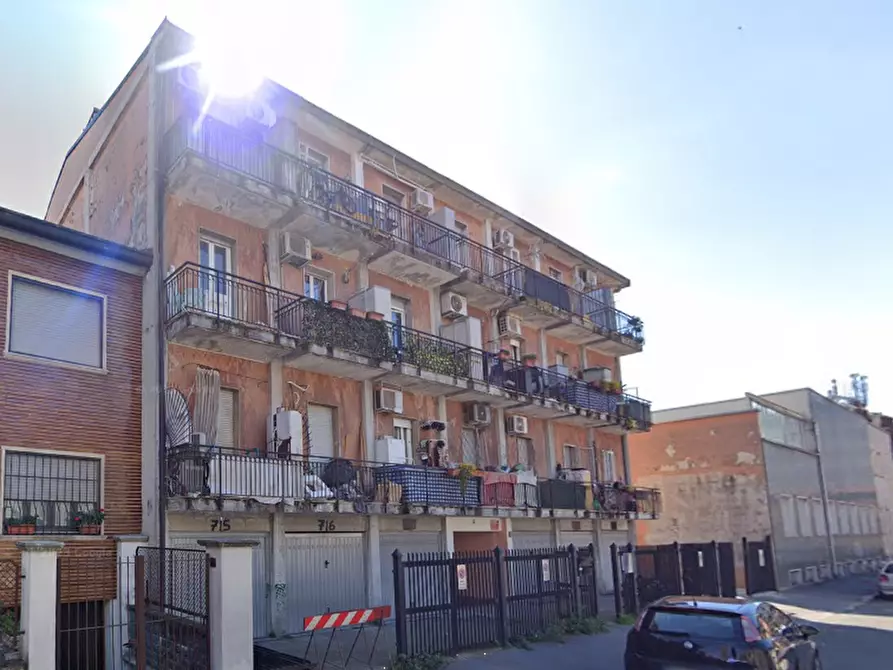 Immagine 7 di Appartamento in vendita  in Via Val Di Non a Milano