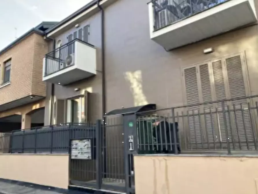 Immagine 3 di Appartamento in vendita  in Via Pietro Magistretti a Milano