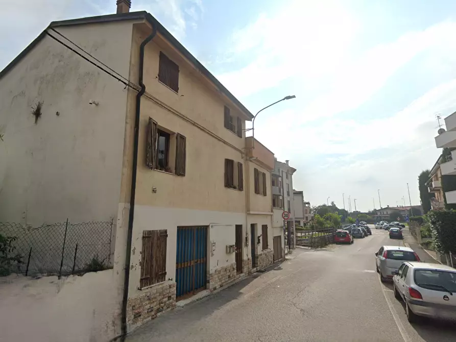 Immagine 6 di Appartamento in vendita  in Via Camillo Cavour  a Arzignano