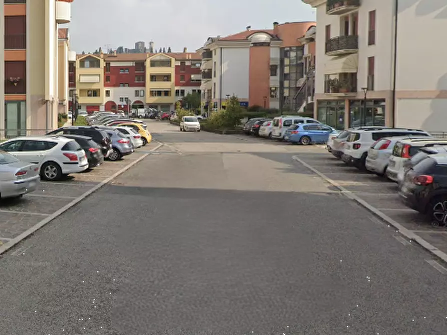 Immagine 15 di Appartamento in vendita  in Via Camillo Cavour  a Arzignano