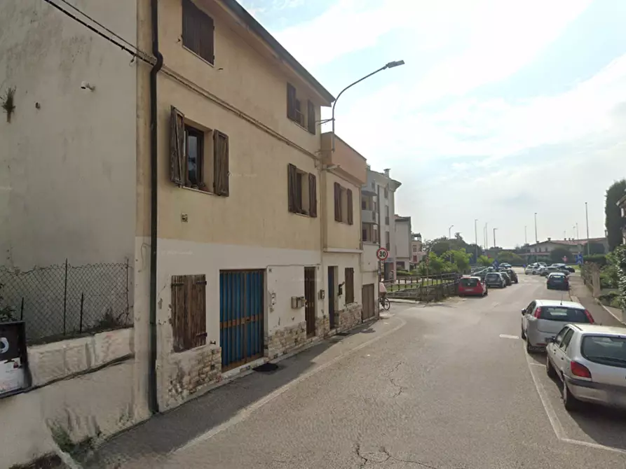 Immagine 12 di Appartamento in vendita  in Via camillo Cavour a Arzignano