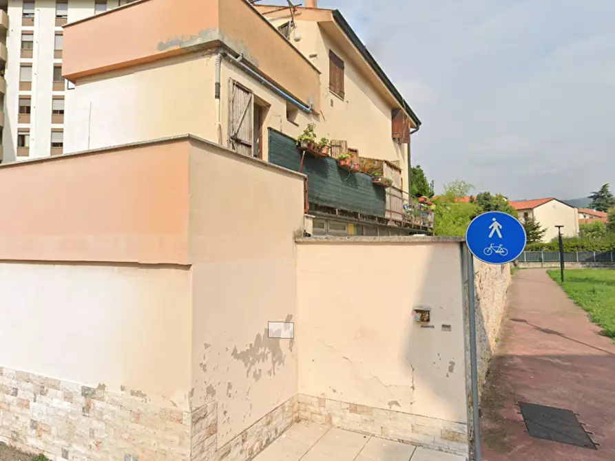 Immagine 18 di Appartamento in vendita  in Via camillo Cavour a Arzignano
