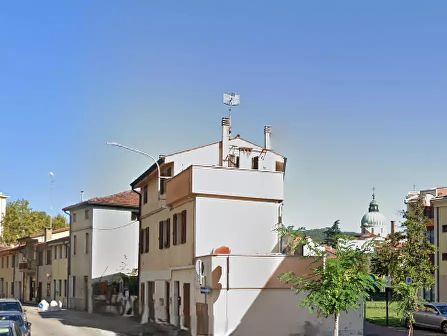 Immagine 10 di Appartamento in vendita  in Via camillo Cavour a Arzignano