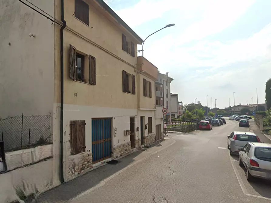 Immagine 13 di Appartamento in vendita  in Via camillo Cavour a Arzignano