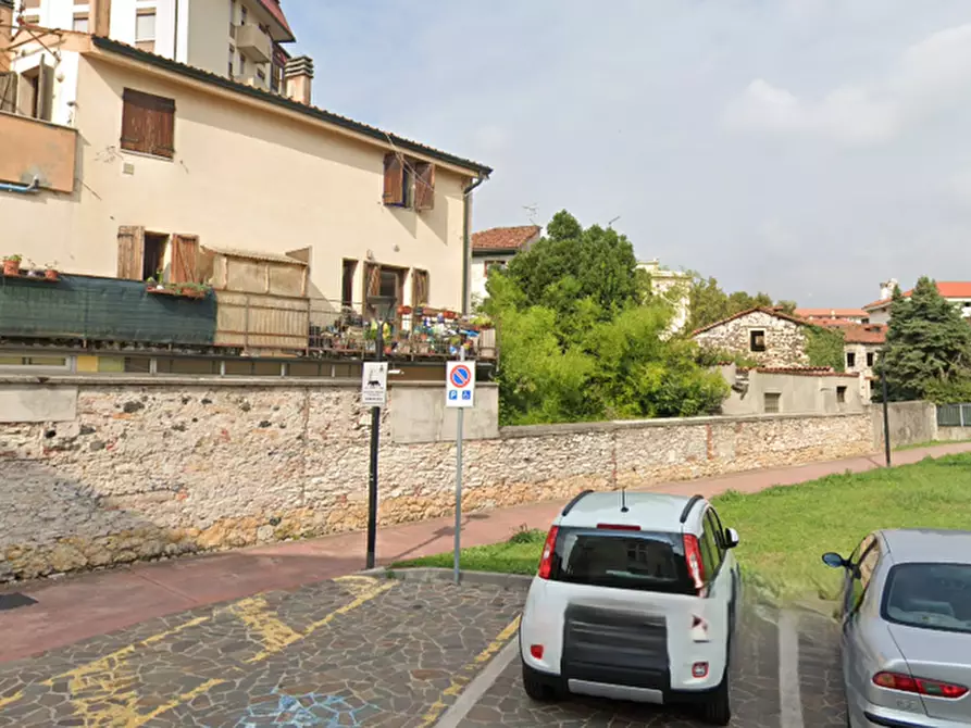 Immagine 17 di Appartamento in vendita  in Via camillo Cavour a Arzignano
