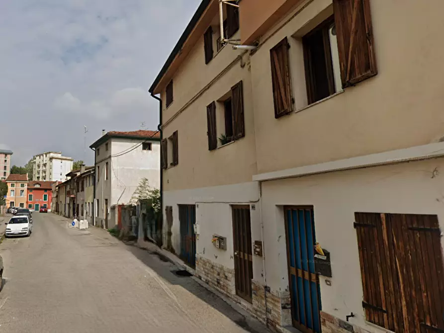 Immagine 20 di Appartamento in vendita  in Via camillo Cavour a Arzignano
