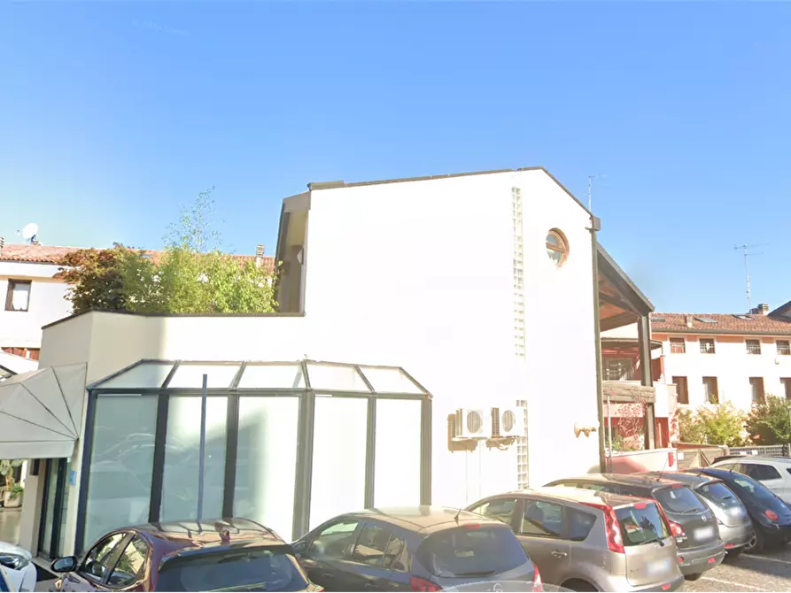 Immagine 6 di Negozio in vendita  in Viale Giuseppe Garibaldi  a Arzignano
