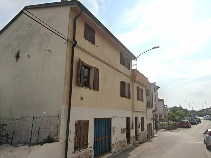 Immagine 3 di Appartamento in vendita  in via Camillo Benso a Arzignano