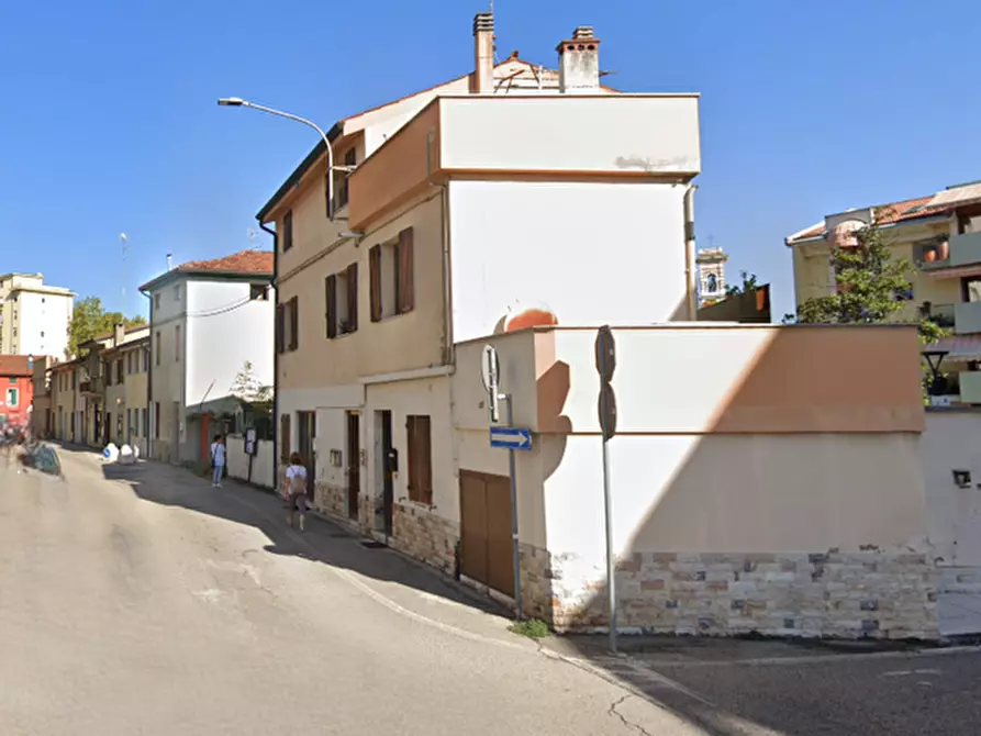 Immagine 8 di Appartamento in vendita  in via Camillo Benso a Arzignano