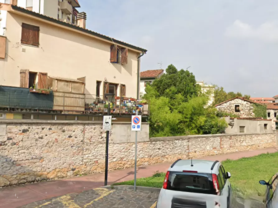 Immagine 9 di Appartamento in vendita  in via Camillo Benso a Arzignano