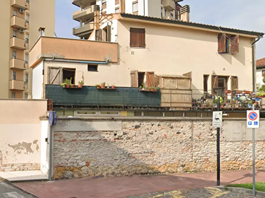Immagine 10 di Appartamento in vendita  in via Camillo Benso a Arzignano