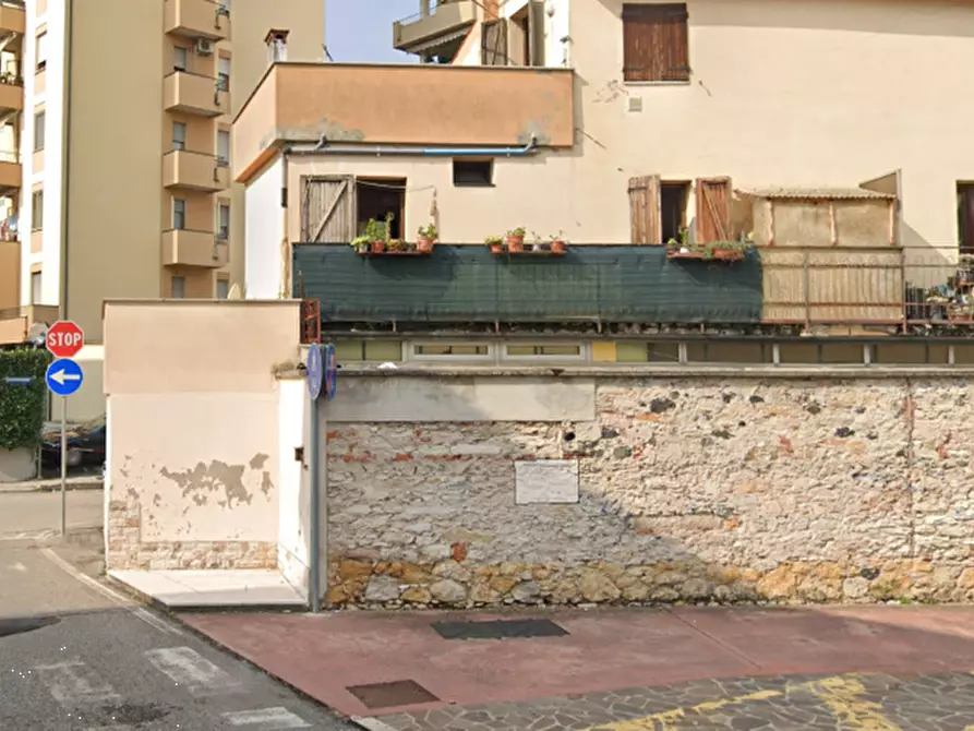Immagine 22 di Appartamento in vendita  in via Camillo Benso a Arzignano