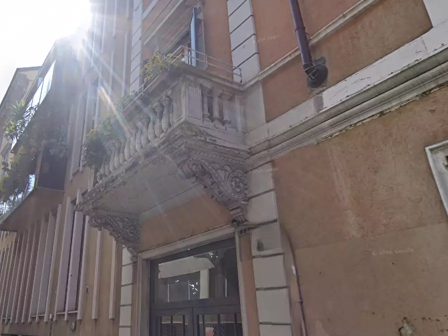 Immagine 5 di Appartamento in vendita  in Via Pasteur Luigi a Milano