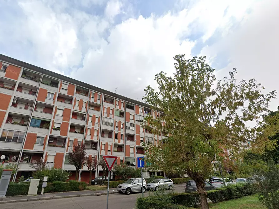 Immagine 4 di Appartamento in vendita  in Via Longarone a Milano