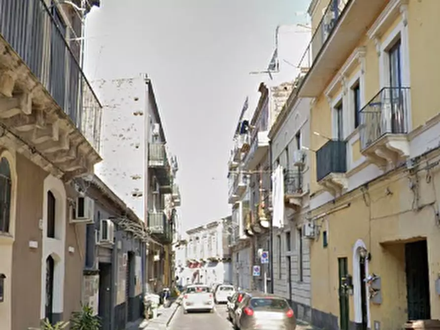 Immagine 4 di Appartamento in vendita  in via Naumachia  a Catania