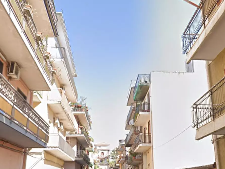 Immagine 4 di Appartamento in vendita  in Via Della Primula a Catania