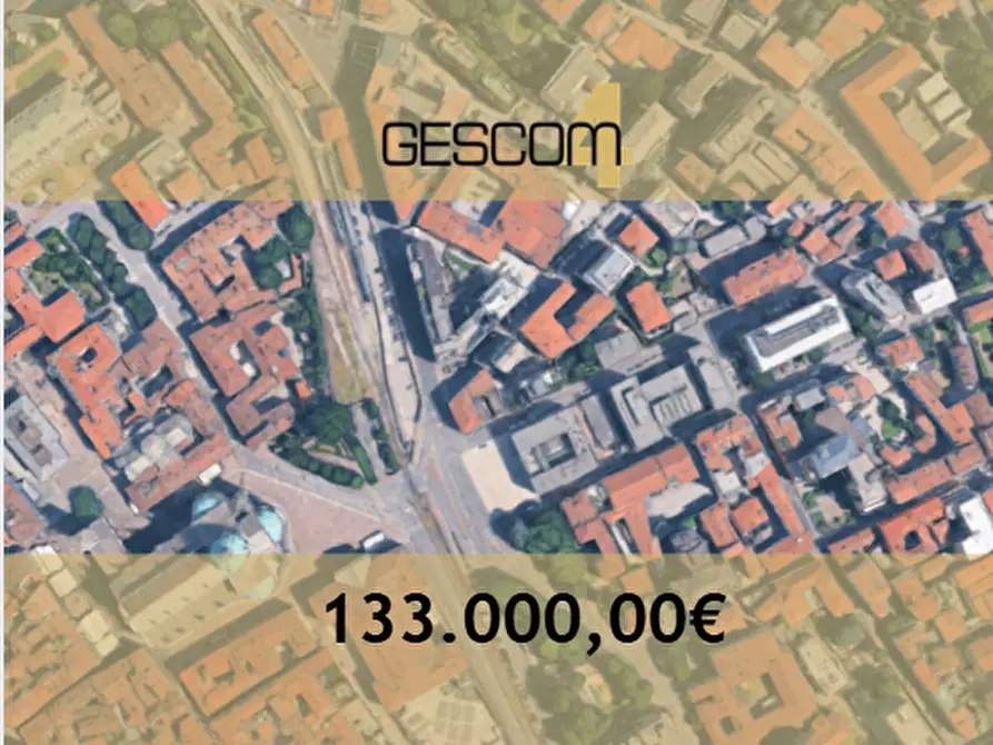 Immagine 1 di Appartamento in vendita  in Via dei Partigiani a Como