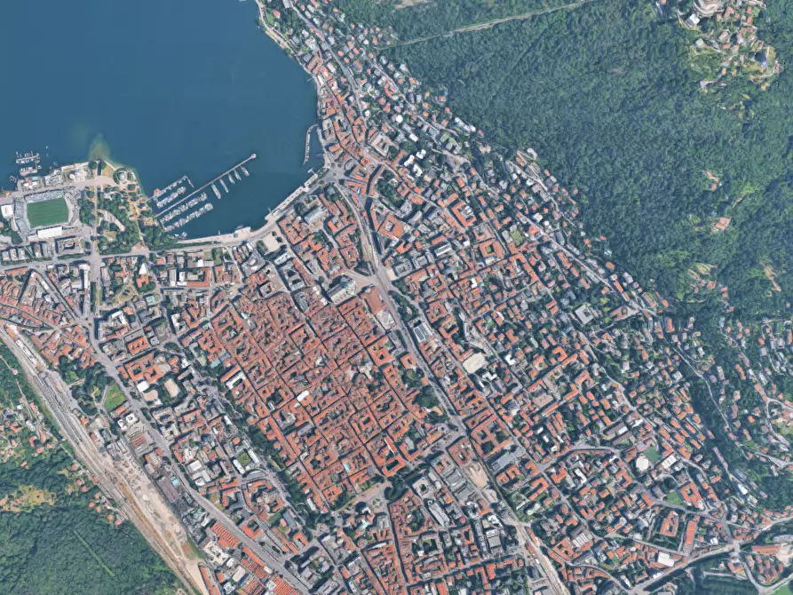 Immagine 4 di Appartamento in vendita  in Via dei Partigiani a Como