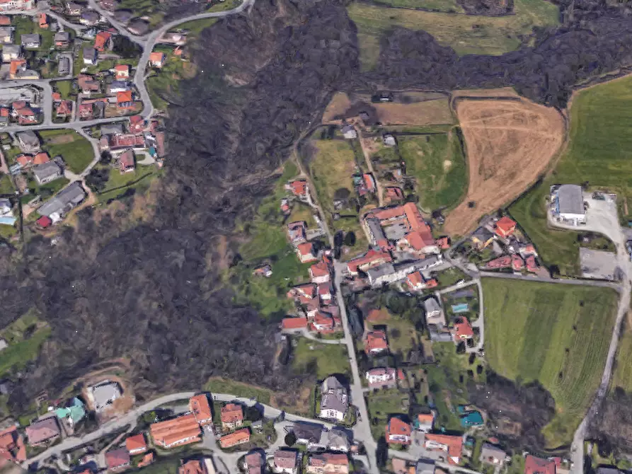 Immagine 7 di Appartamento in vendita  in Via Borgo Antico a Faloppio