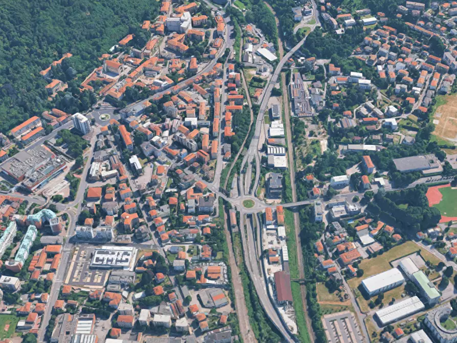 Immagine 8 di Appartamento in vendita  in Via Canturina a Como