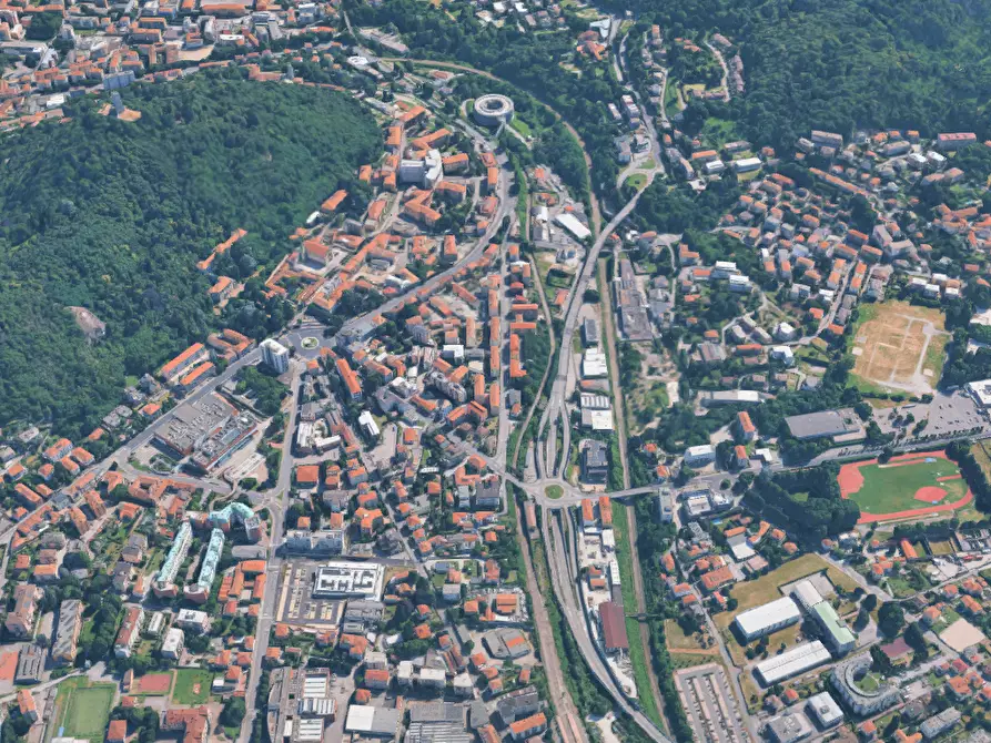 Immagine 9 di Appartamento in vendita  in Via Canturina a Como