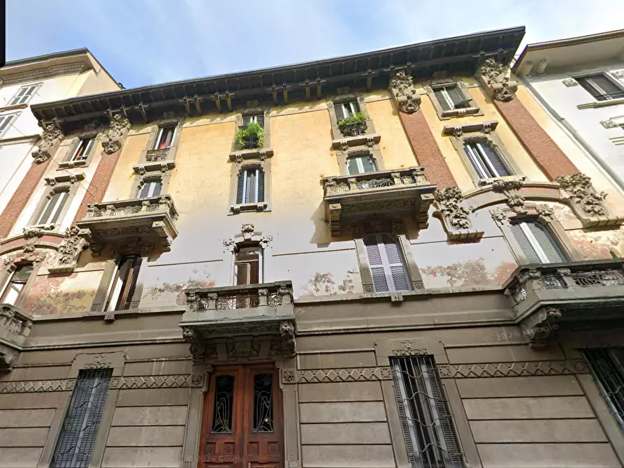 Immagine 2 di Appartamento in vendita  in Via Lodovico Castelvetro a Milano