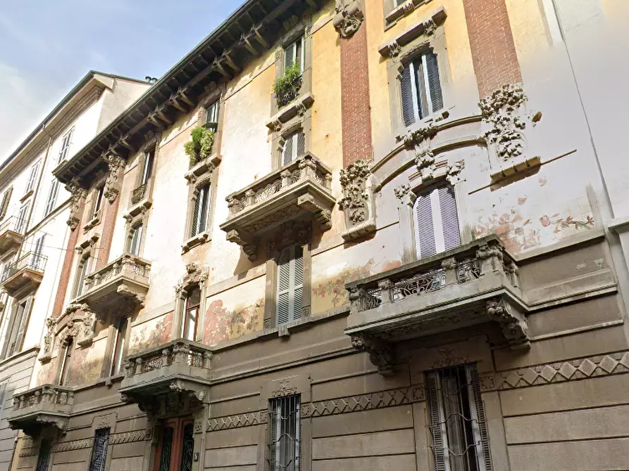 Immagine 3 di Appartamento in vendita  in Via Lodovico Castelvetro a Milano