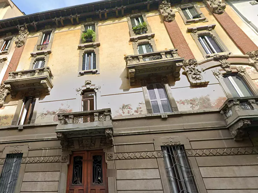 Immagine 5 di Appartamento in vendita  in Via Lodovico Castelvetro a Milano