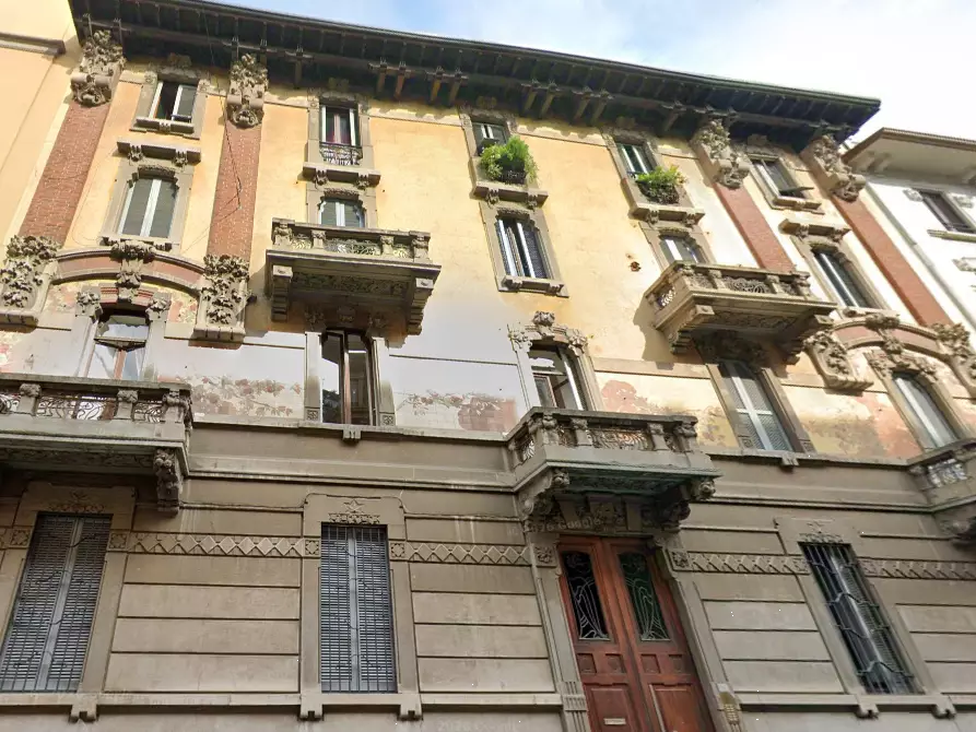 Immagine 14 di Appartamento in vendita  in Via Lodovico Castelvetro a Milano