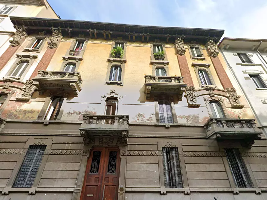 Immagine 15 di Appartamento in vendita  in Via Lodovico Castelvetro a Milano