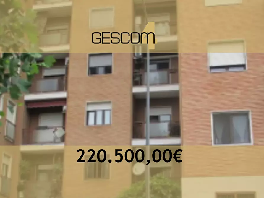 Immagine 1 di Appartamento in vendita  in Via Fiuggi a Milano