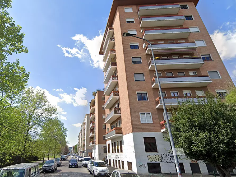Immagine 9 di Appartamento in vendita  in Via Fiuggi a Milano