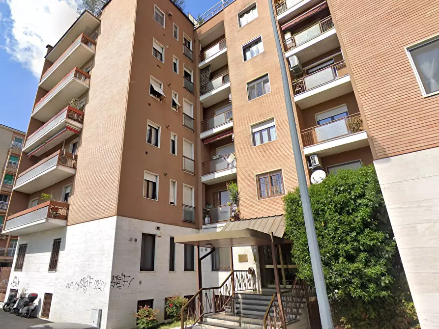 Immagine 11 di Appartamento in vendita  in Via Fiuggi a Milano