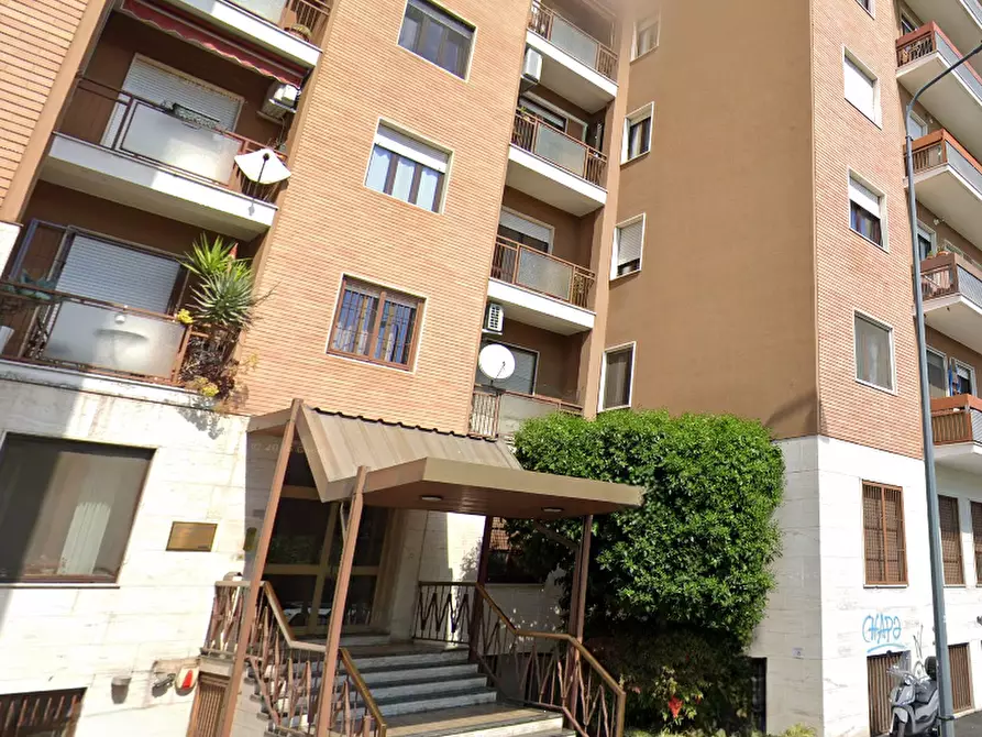 Immagine 15 di Appartamento in vendita  in Via Fiuggi a Milano
