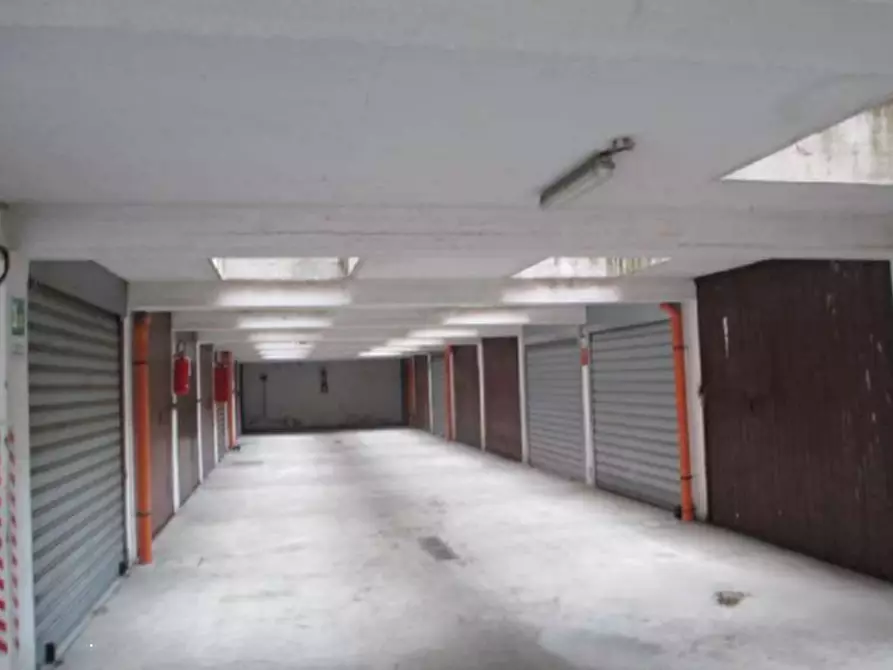 Immagine 27 di Appartamento in vendita  in Via Fiuggi a Milano