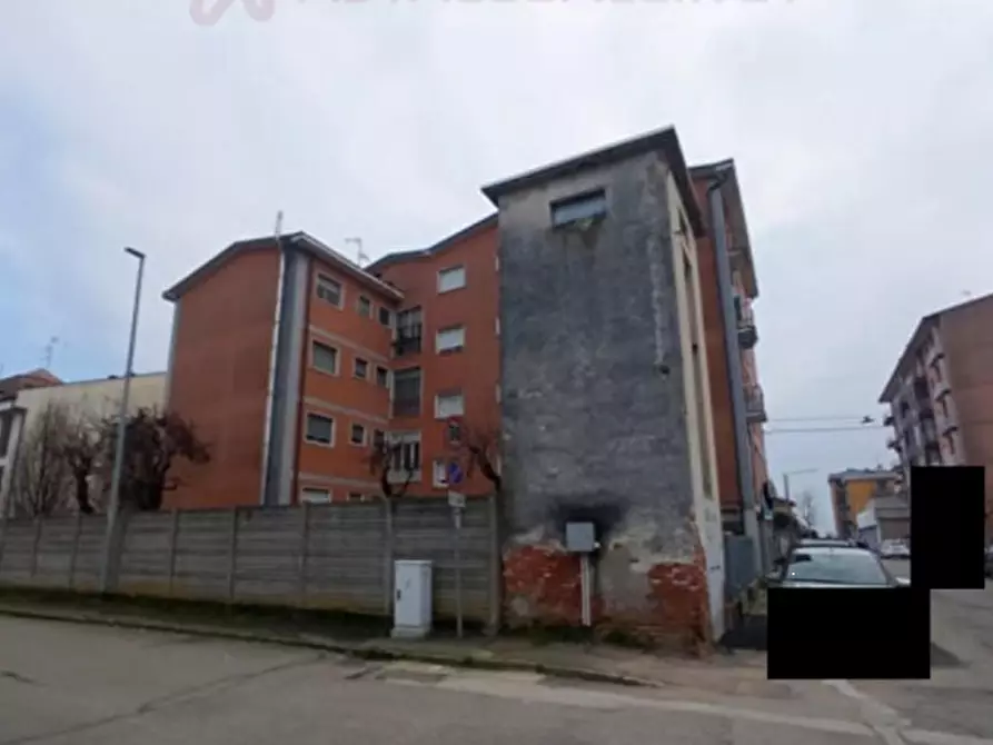 Immagine 7 di Appartamento in vendita  in Via Canonica a Abbiategrasso