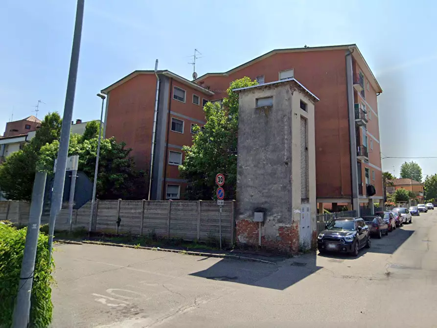 Immagine 18 di Appartamento in vendita  in Via Canonica a Abbiategrasso