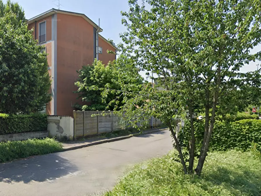 Immagine 23 di Appartamento in vendita  in Via Canonica a Abbiategrasso