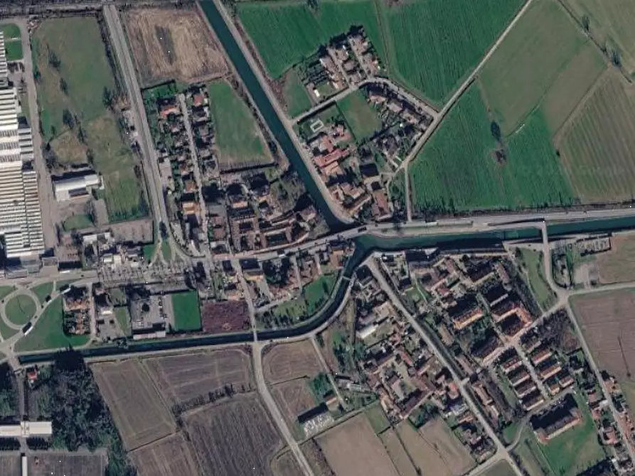 Immagine 27 di Appartamento in vendita  in Via Canonica a Abbiategrasso